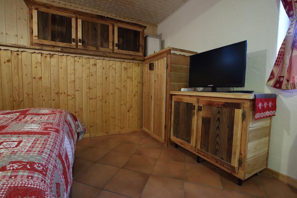 La Belette Apartment La Thuile Bagian luar foto